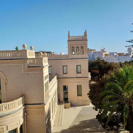 Perfect Near The Beach Apartment